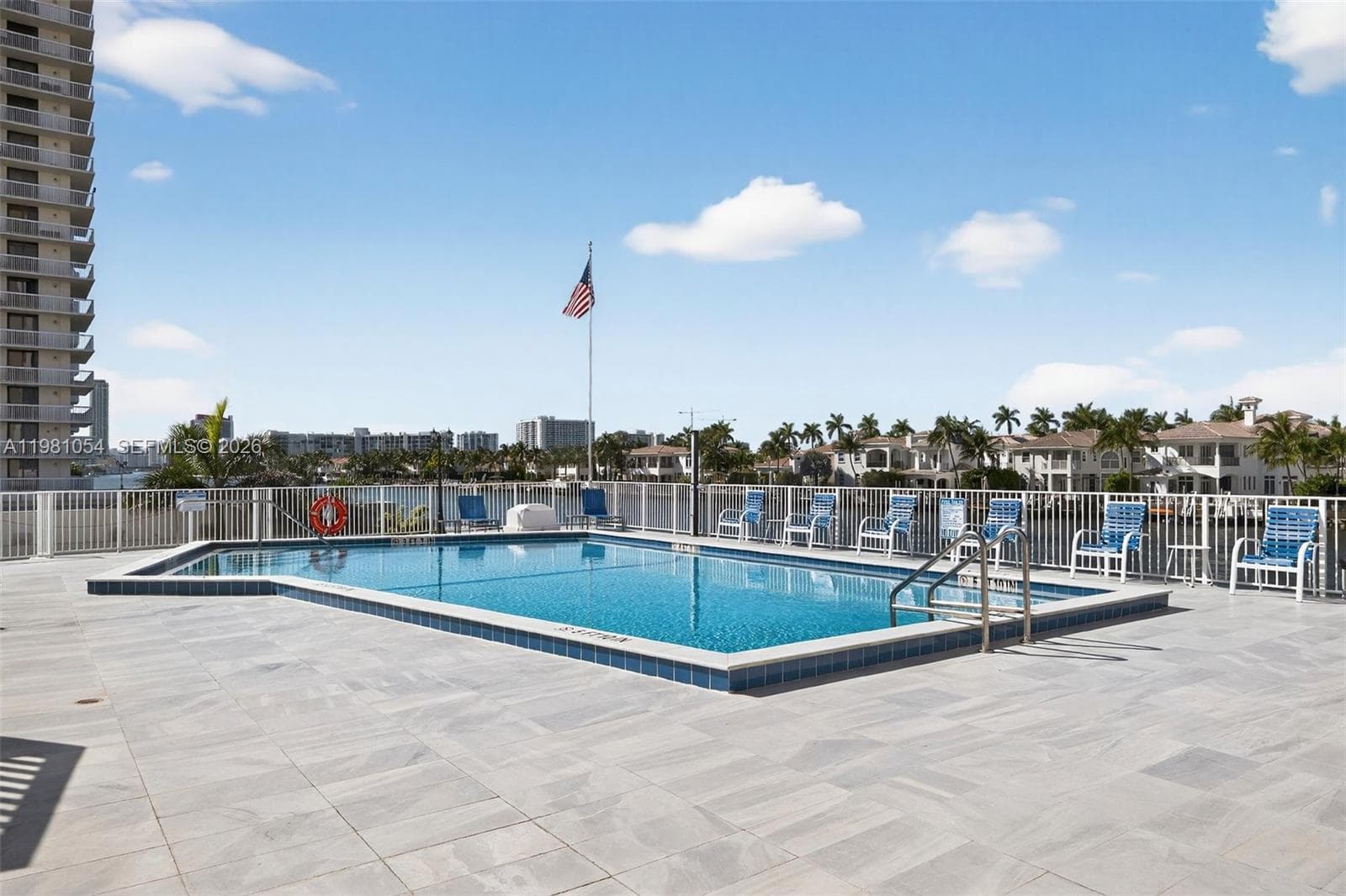 TRAFALGAR TOWERS · #402 in Hollywood - Photo 18