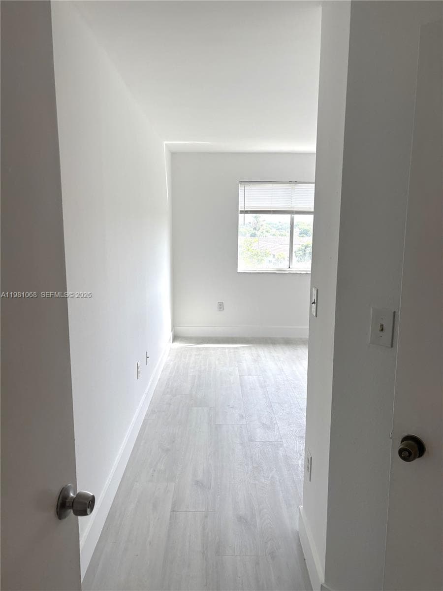 KENDALL LAKE TOWERS CONDO · #615 in Miami - Photo 11