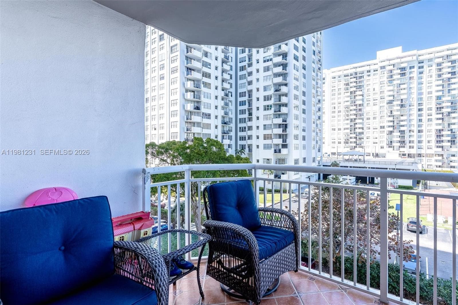 PLAZA DEL PRADO CONDO · #402 in Aventura - Photo 19