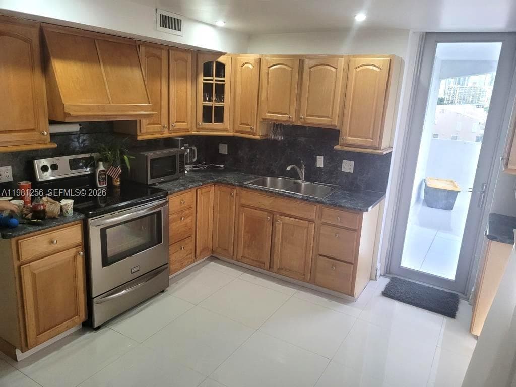CORAL ISLE EAST CONDO · #401 in North Miami Beach - Photo 2