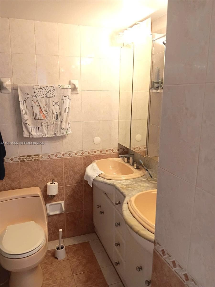 CORAL ISLE EAST CONDO · #401 in North Miami Beach - Photo 15