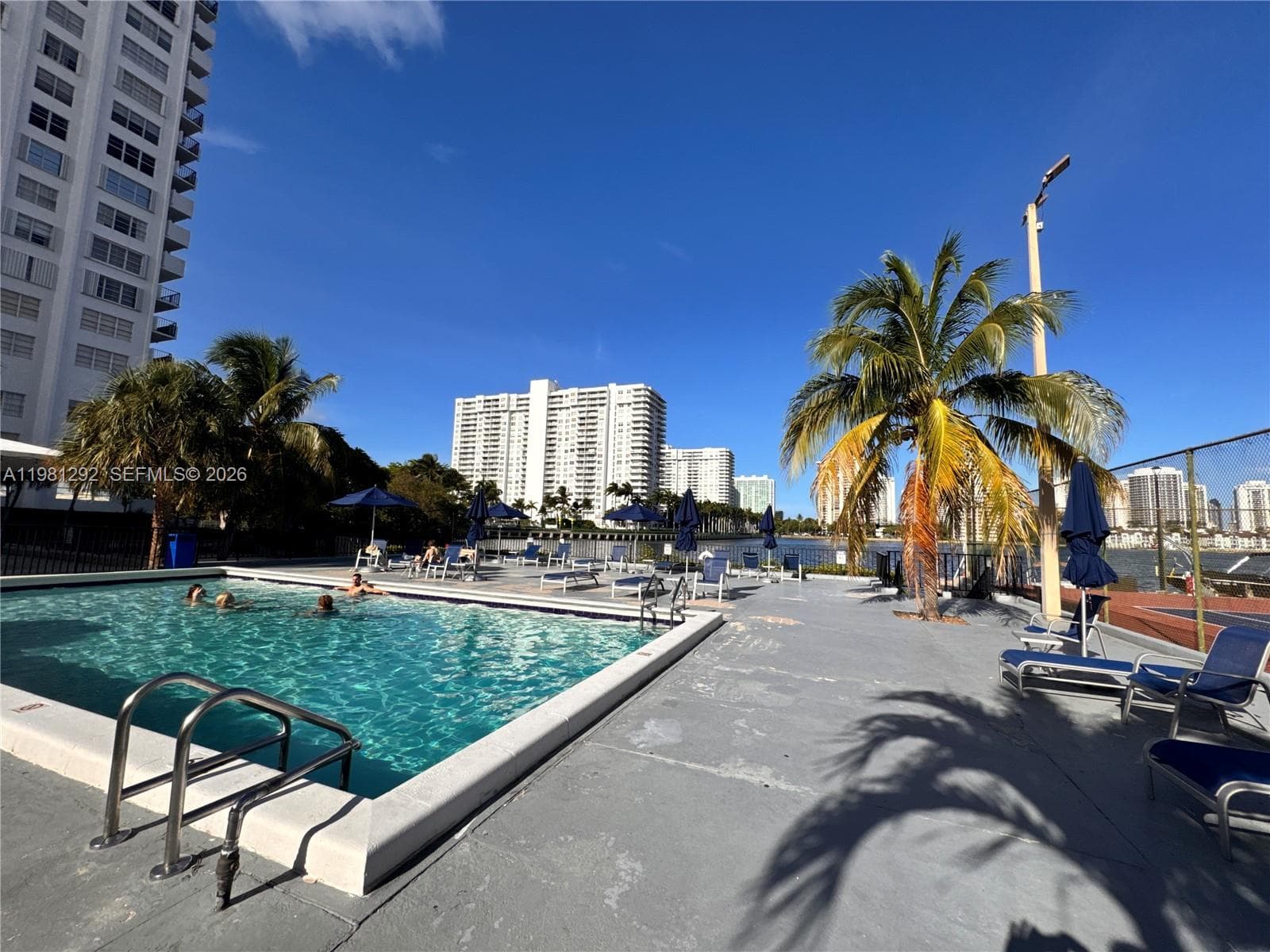 COMMODORE PLAZA · #2103 in Aventura - Photo 16
