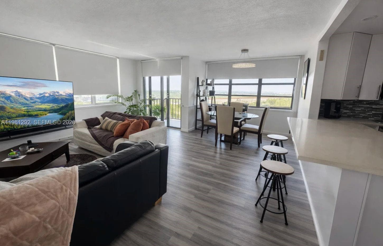 COMMODORE PLAZA · #2103 in Aventura - Photo 3