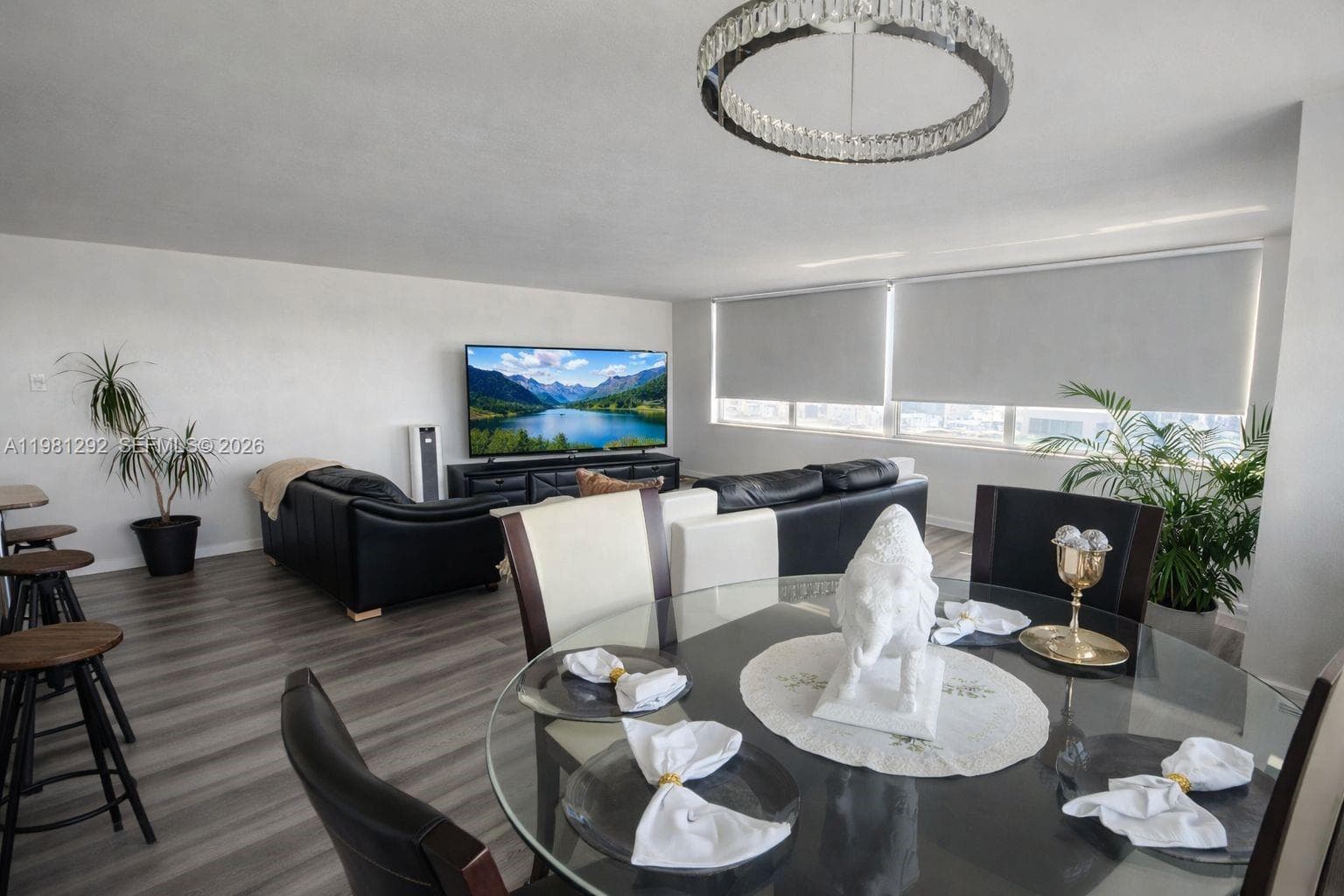 COMMODORE PLAZA · #2103 in Aventura - Photo 5