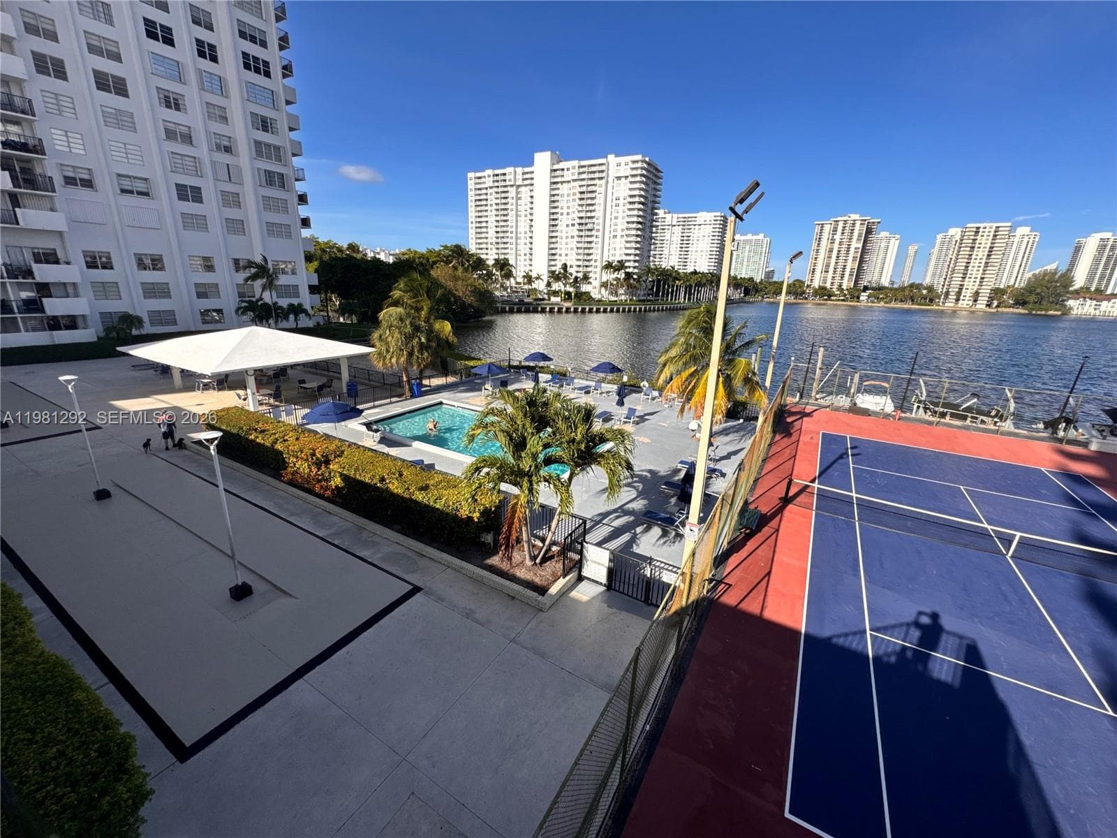 COMMODORE PLAZA · #2103 in Aventura - Photo 19