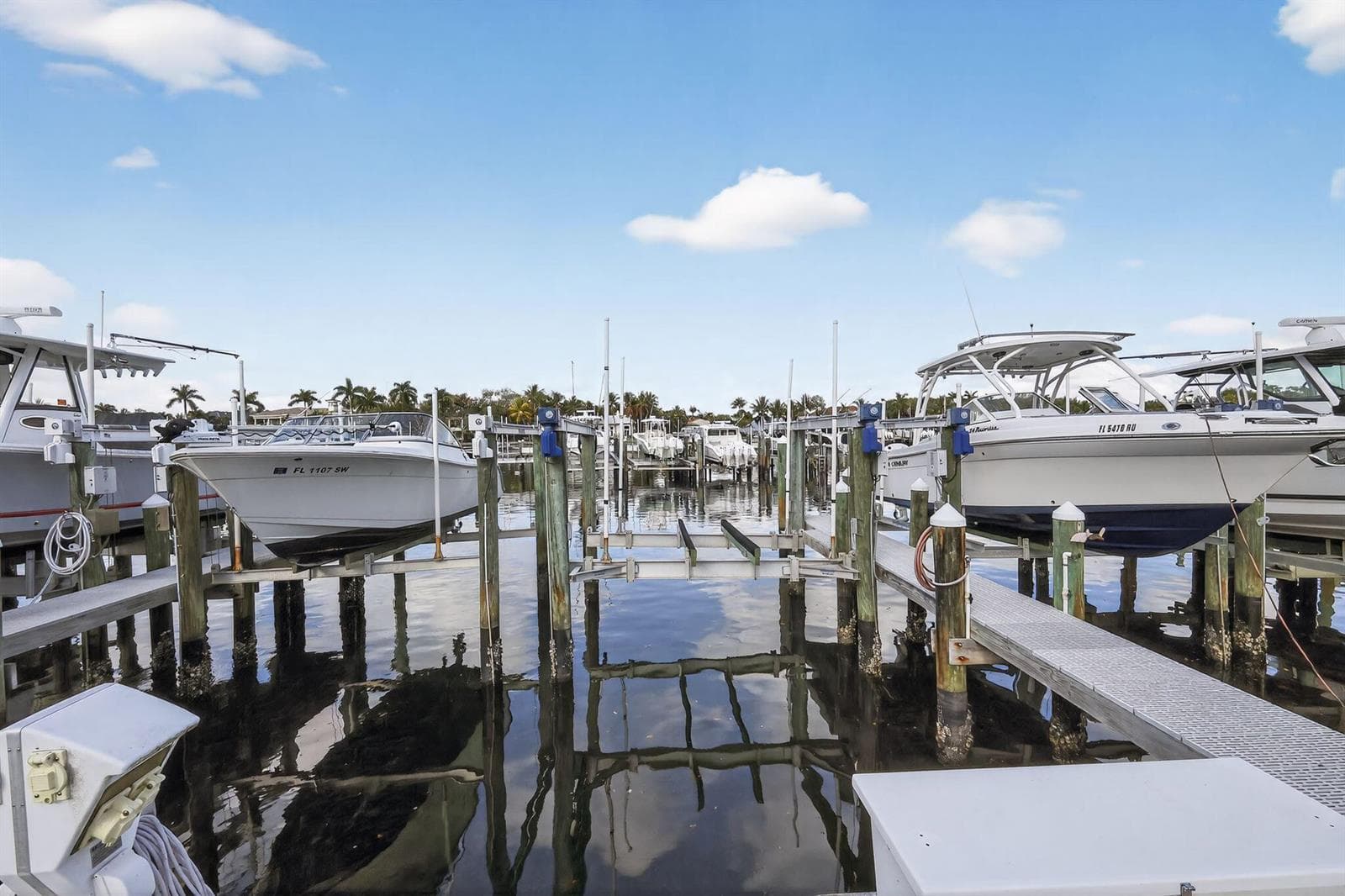02_915_Bay_Colony_Dr_S_Juno_Beach_FL_334