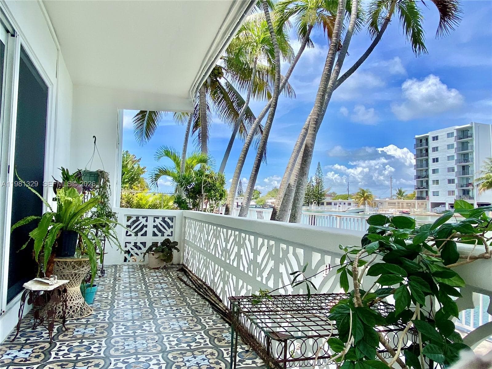 Creek Club · #5 in Miami Beach - Photo 8
