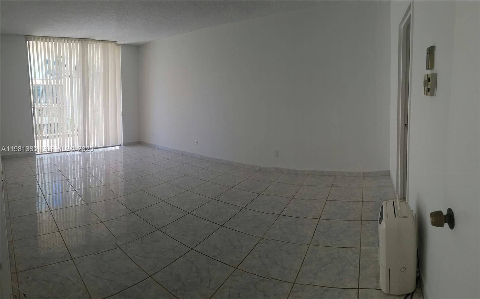 THE CARRIAGE HOUSE CONDO · #416 in Miami Beach - Photo 20