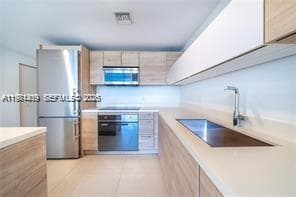 THE HARBOUR SOUTH CONDO · #1120 in North Miami Beach - Photo 3