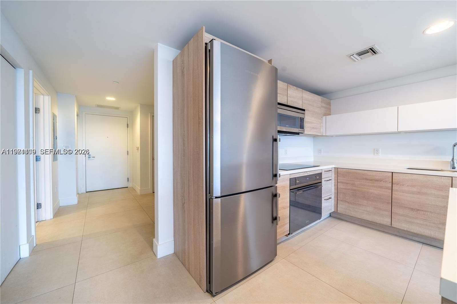 THE HARBOUR SOUTH CONDO · #1120 in North Miami Beach - Photo 5