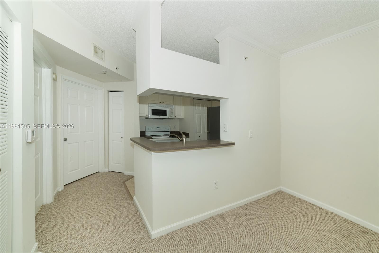 Porto Bellagio · #4203 in Sunny Isles Beach - Photo 6