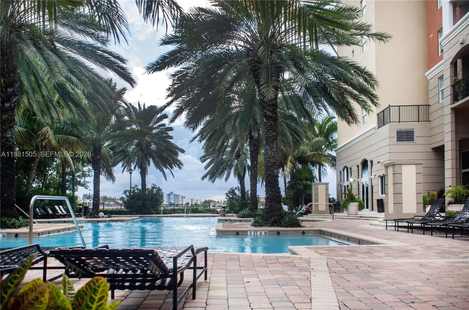Porto Bellagio · #4203 in Sunny Isles Beach - Photo 30