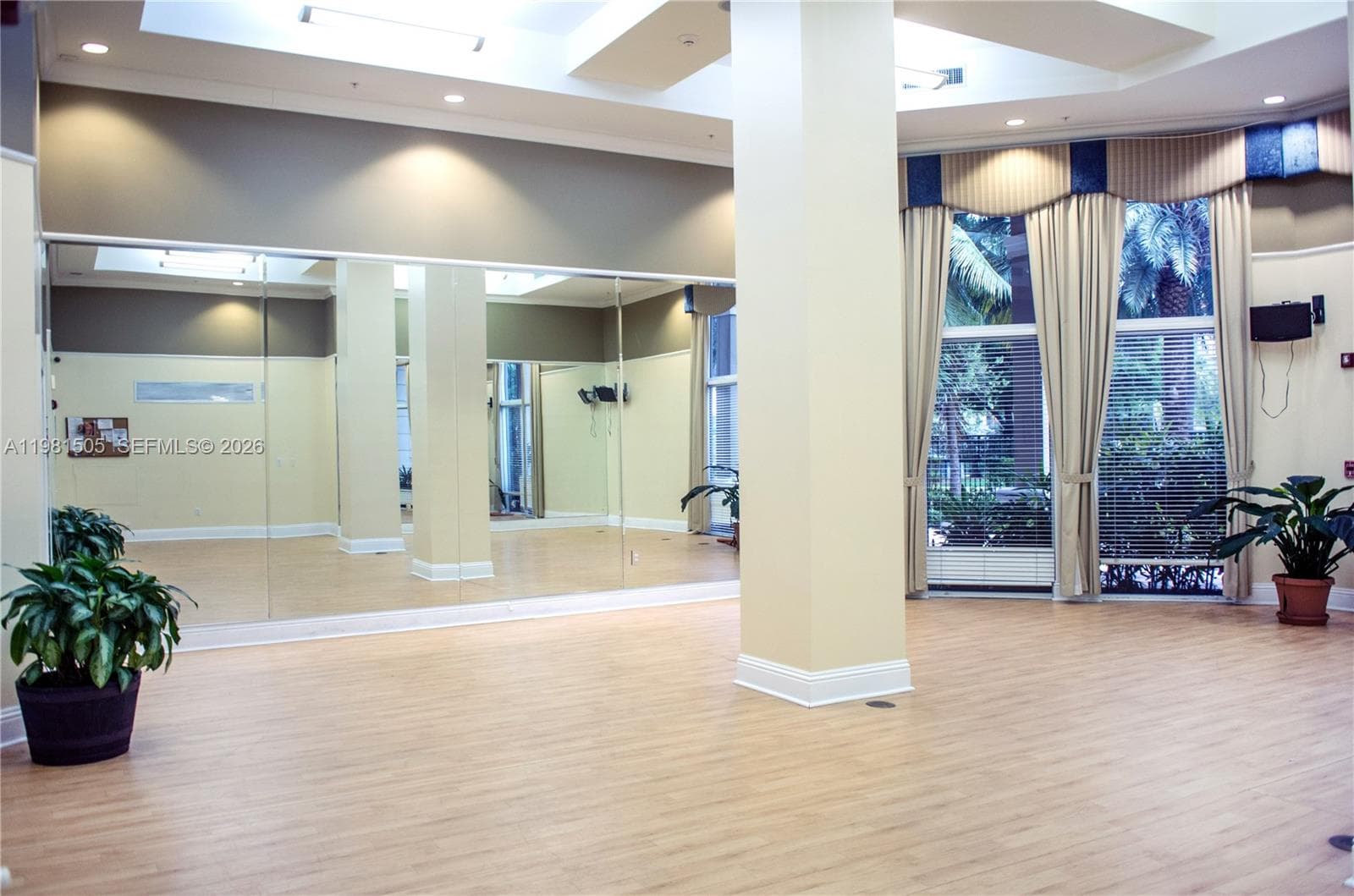 Porto Bellagio · #4203 in Sunny Isles Beach - Photo 41