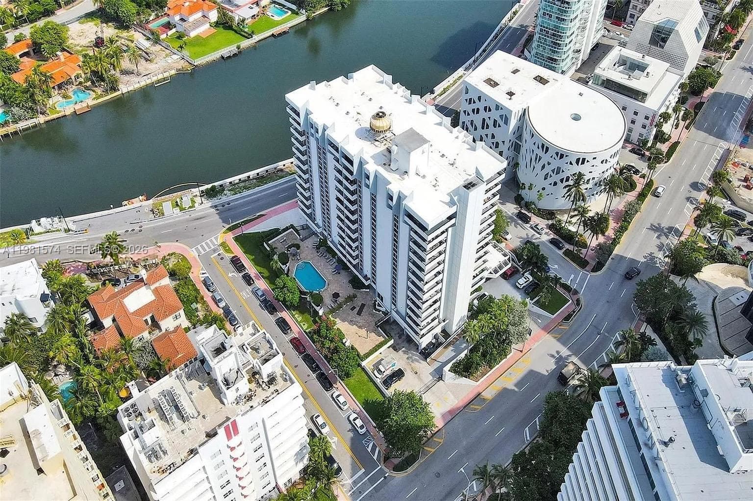 Portugal Towers · #10-1 in Miami Beach - Photo 2