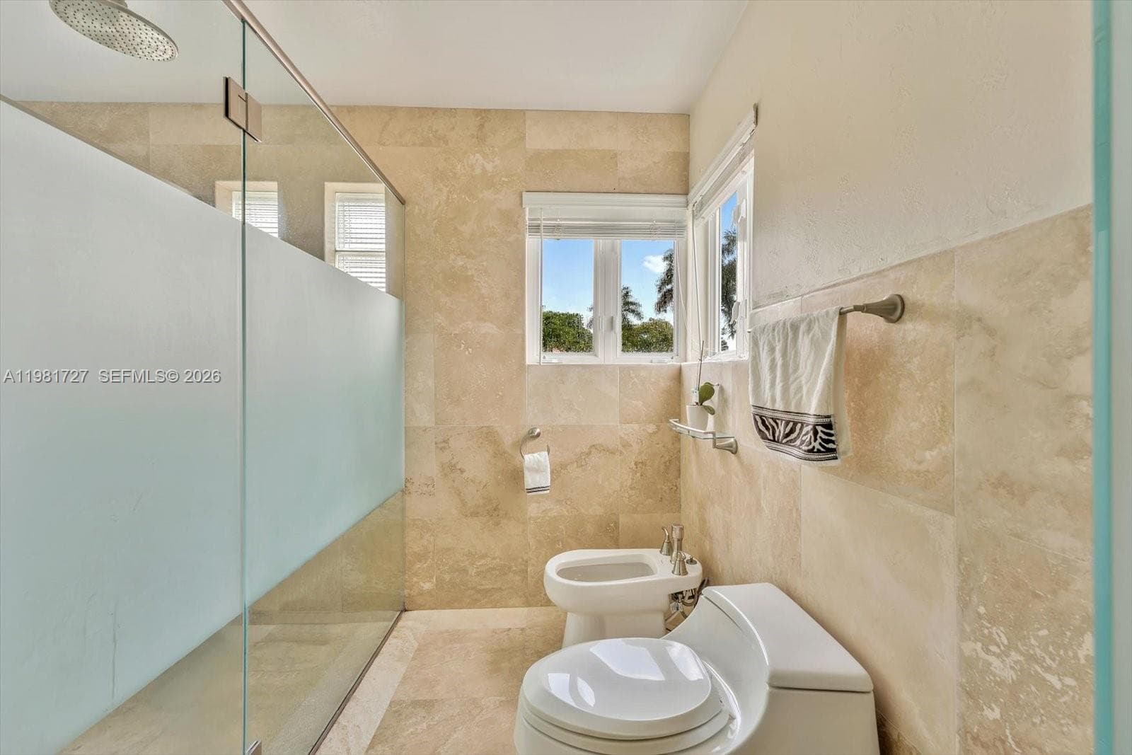 1021 N Greenway Dr photo 44