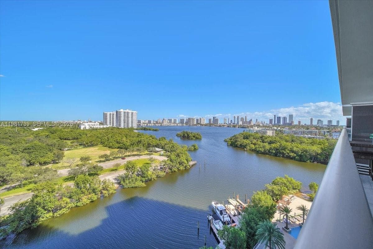 THE HARBOUR NORTH CONDO · #1104 in North Miami Beach - Photo 26
