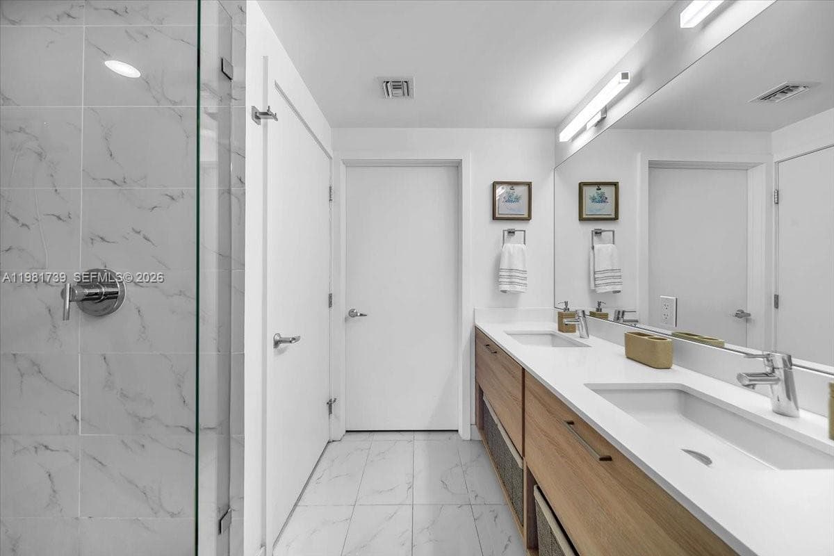 THE HARBOUR NORTH CONDO · #1104 in North Miami Beach - Photo 14