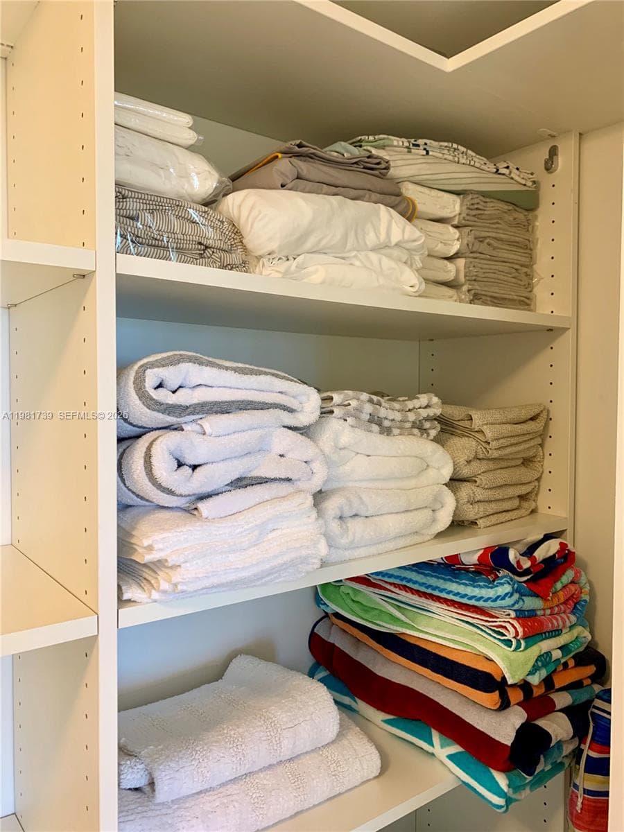 All linens & blankets