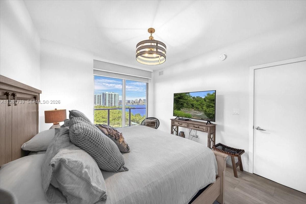 THE HARBOUR NORTH CONDO · #1104 in North Miami Beach - Photo 4