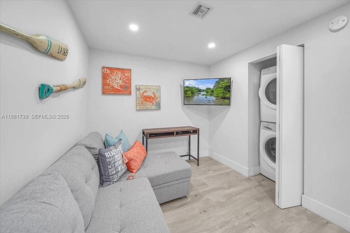 THE HARBOUR NORTH CONDO · #1104 in North Miami Beach - Photo 21