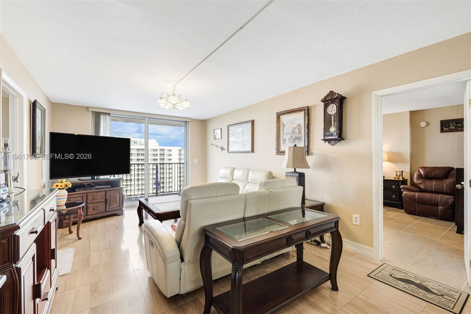 Manatee · #1109 in Surfside - Photo 10