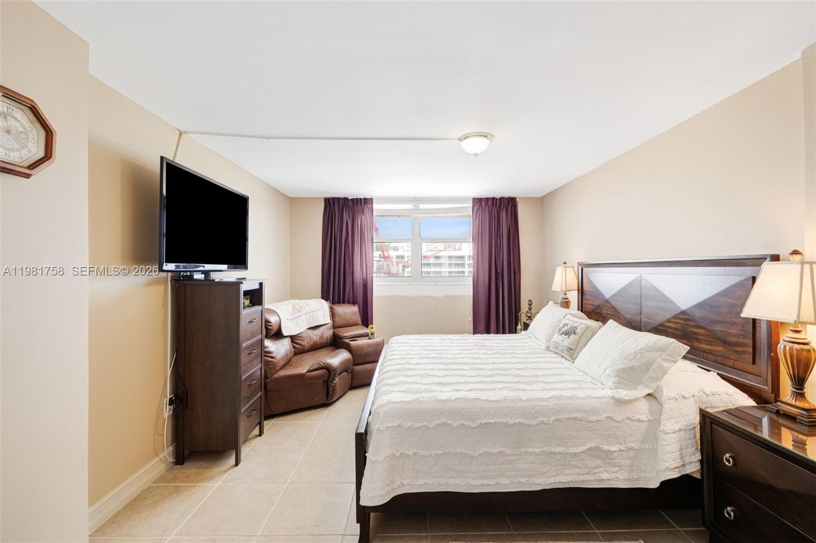 Manatee · #1109 in Surfside - Photo 14