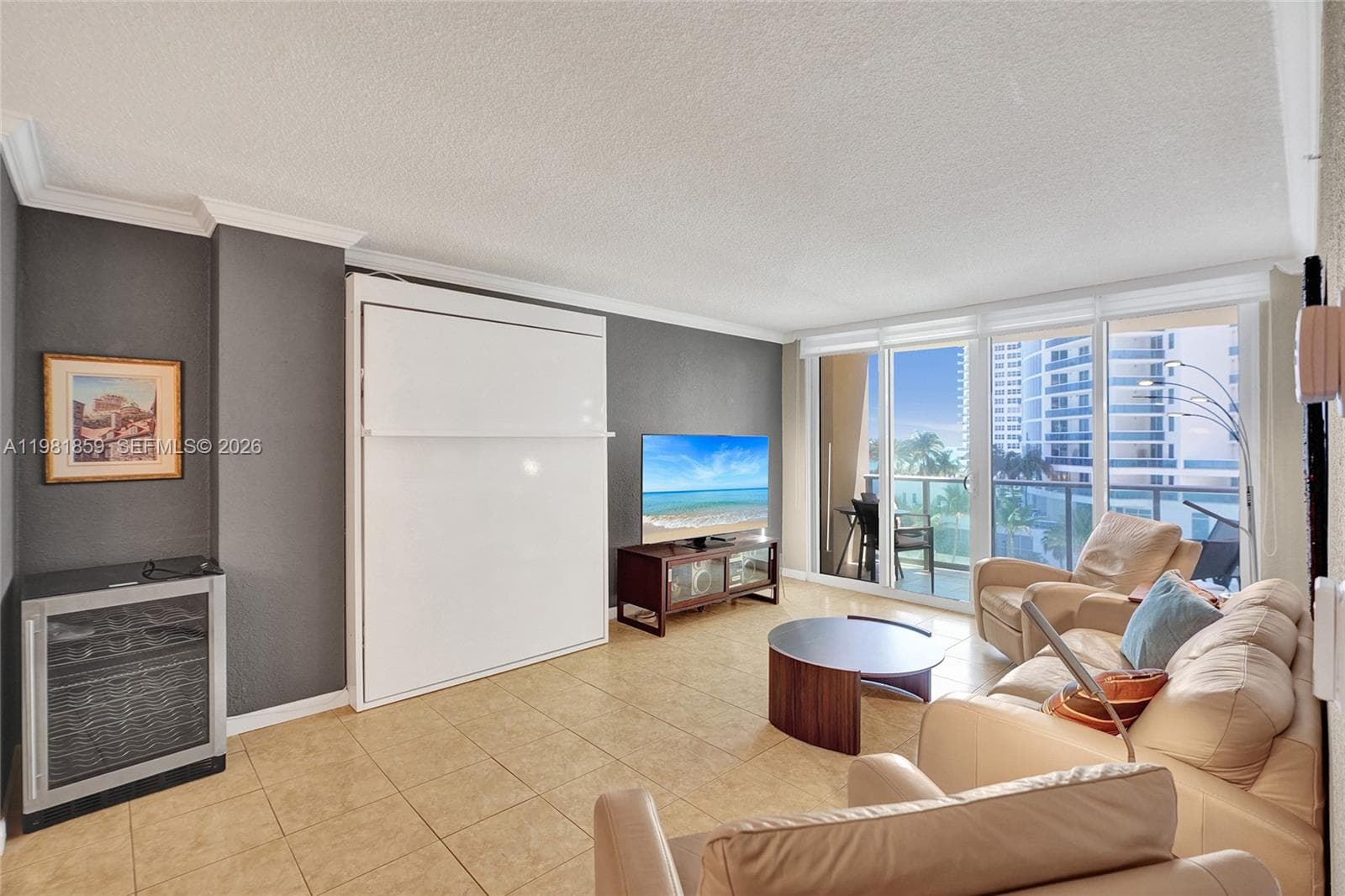 WAVE CONDO · #618 (Available Sep 16) in Hollywood - Photo 6