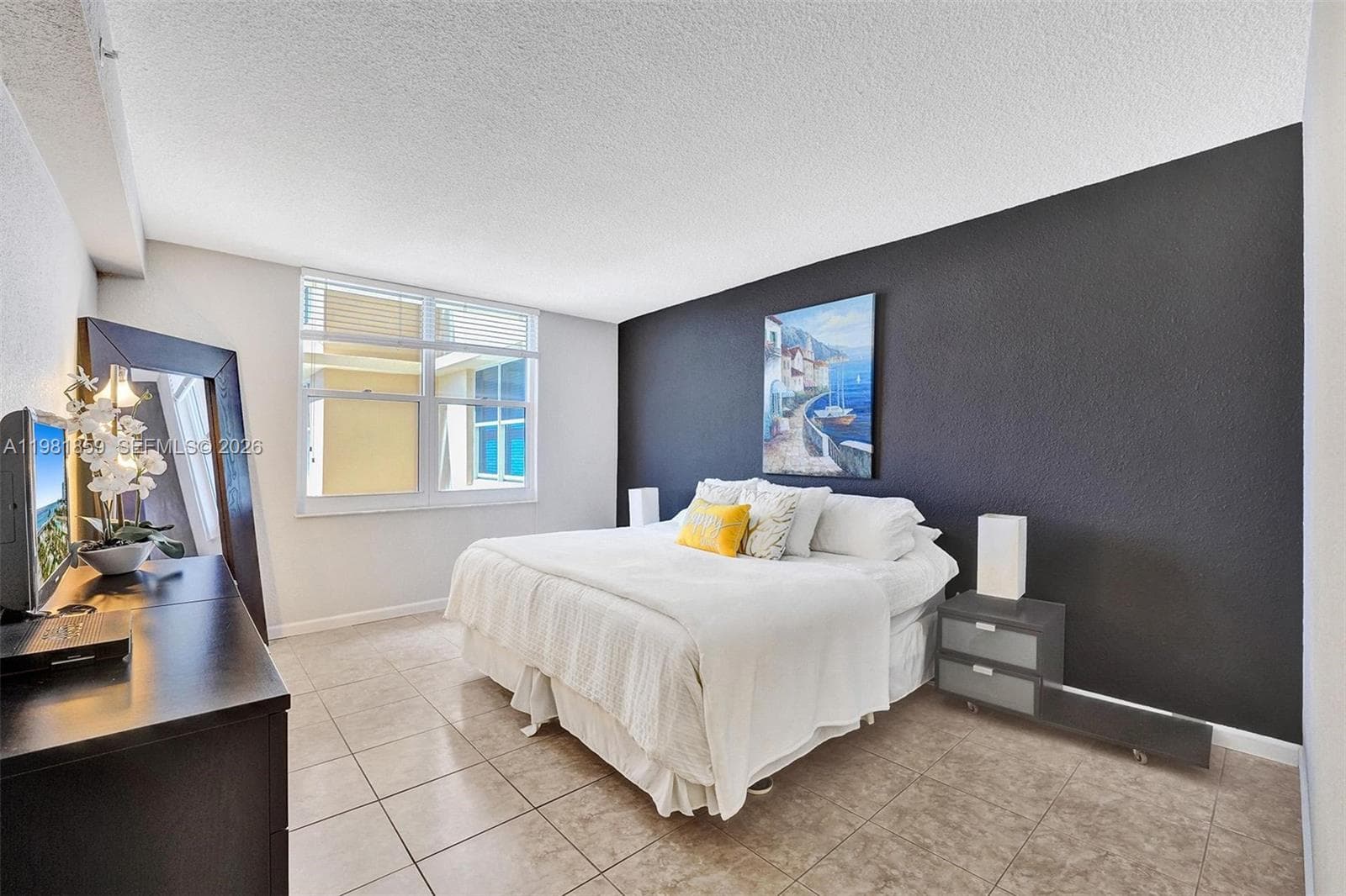 WAVE CONDO · #618 (Available Sep 16) in Hollywood - Photo 17