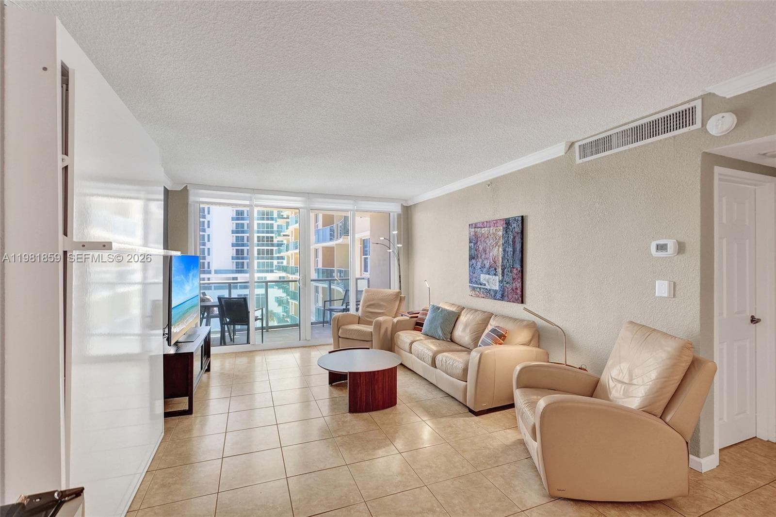 WAVE CONDO · #618 (Available Sep 16) in Hollywood - Photo 5