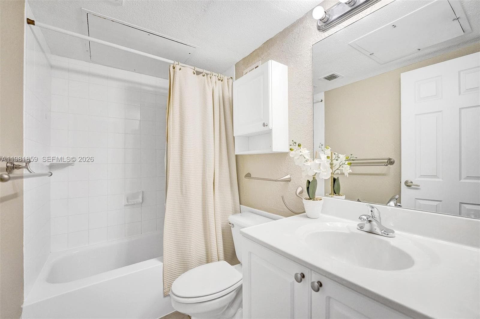 WAVE CONDO · #618 (Available Sep 16) in Hollywood - Photo 21