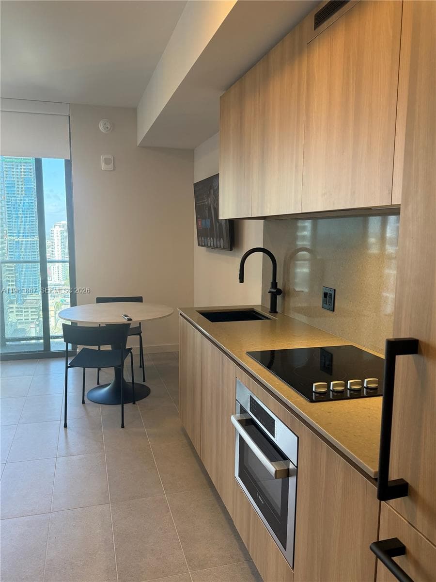 121 Ne 5TH St · #3609 in Miami - Photo 17