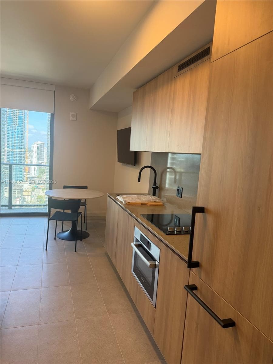121 Ne 5TH St · #3609 in Miami - Photo 3