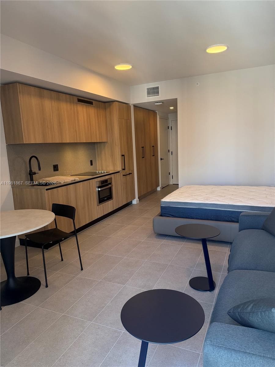 121 Ne 5TH St · #3609 in Miami - Photo 10