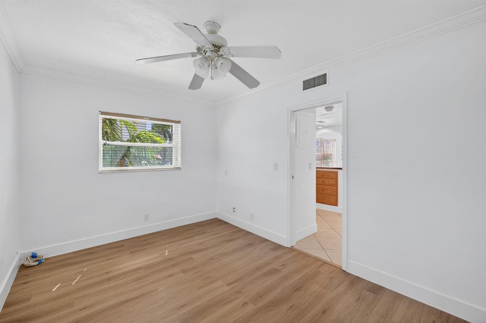 25-web-or-mls-699A5946