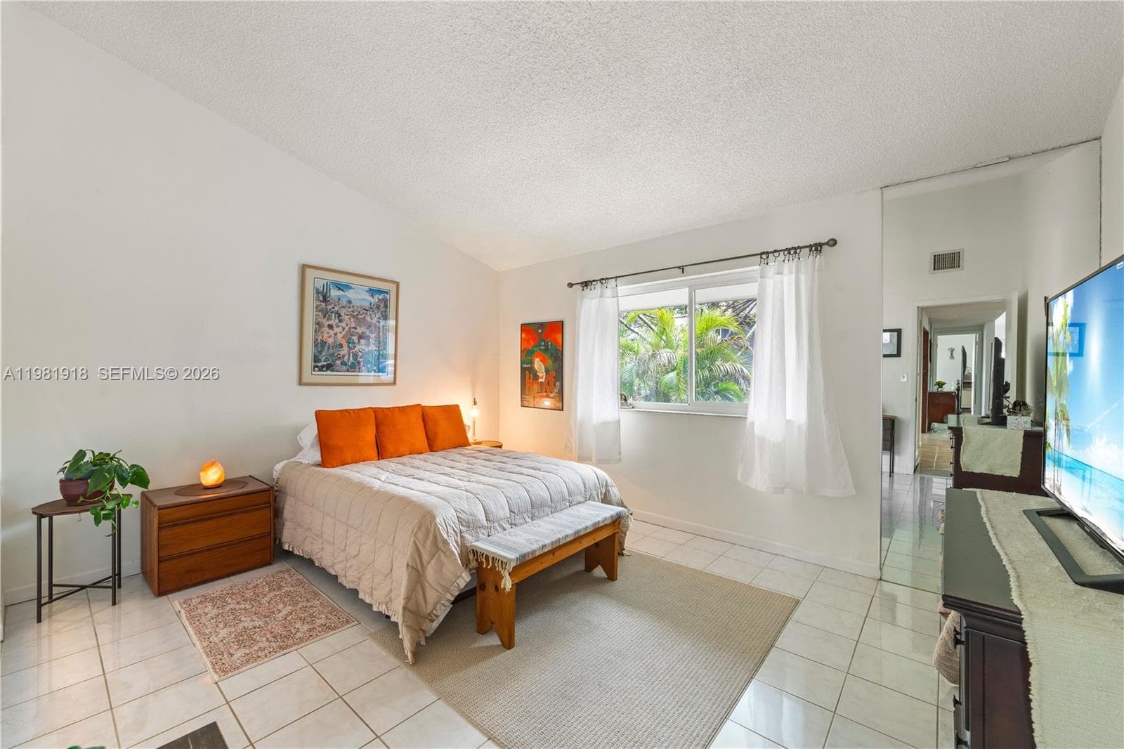 bright 2nd bedroom