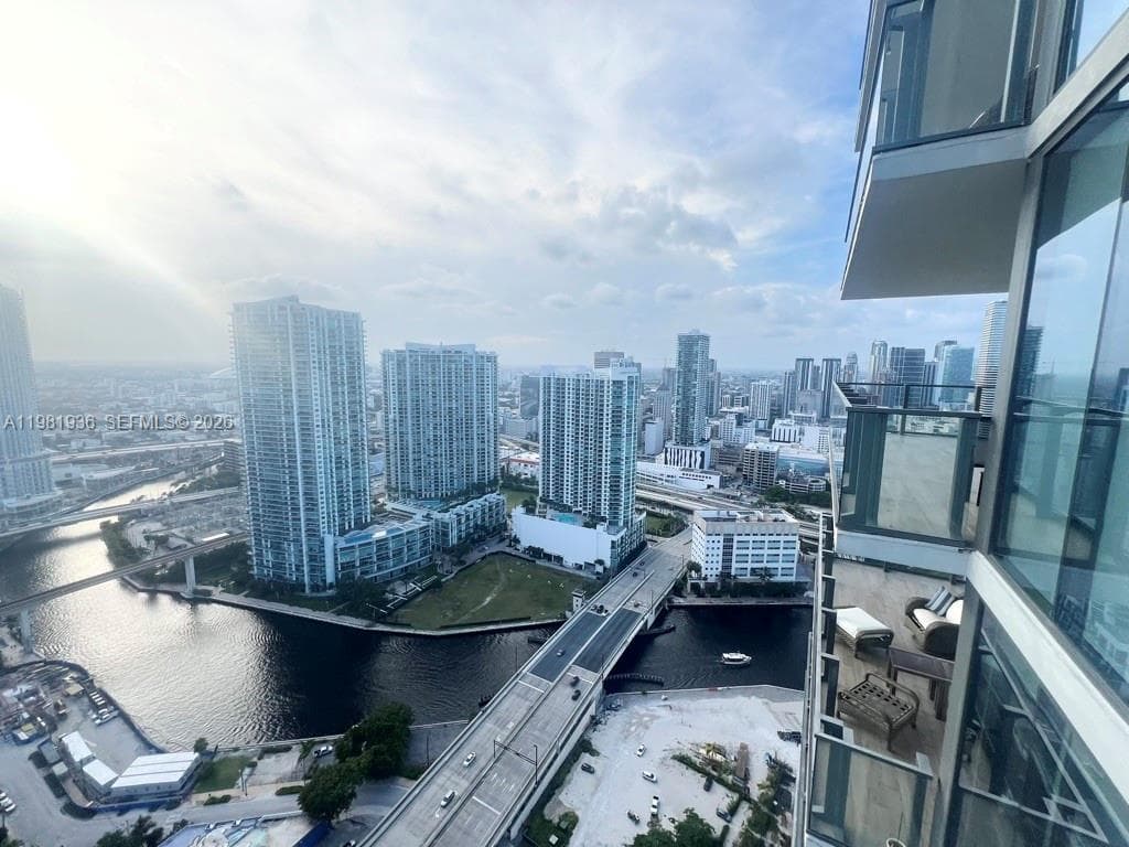 Brickell City Center Reac · #3510 in Miami - Photo 8