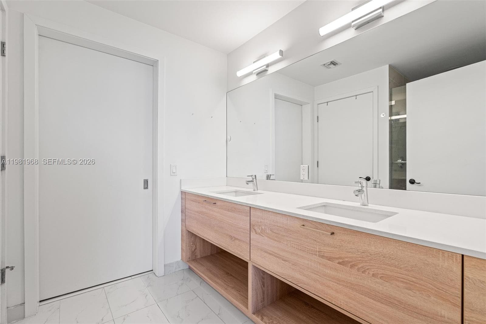THE HARBOUR NORTH CONDO · #3201 in North Miami Beach - Photo 21