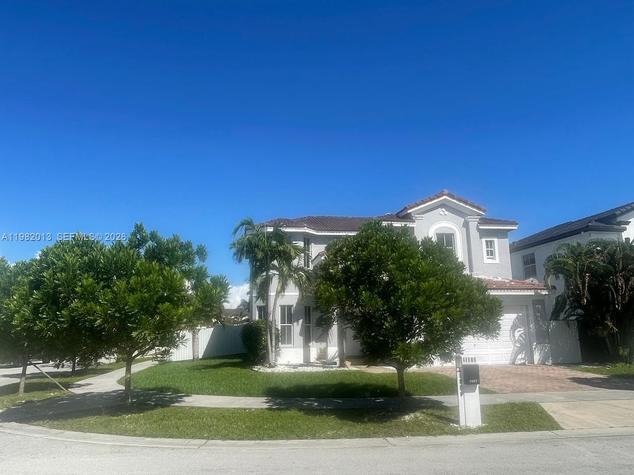 11047 SW 243rd Ln photo 6