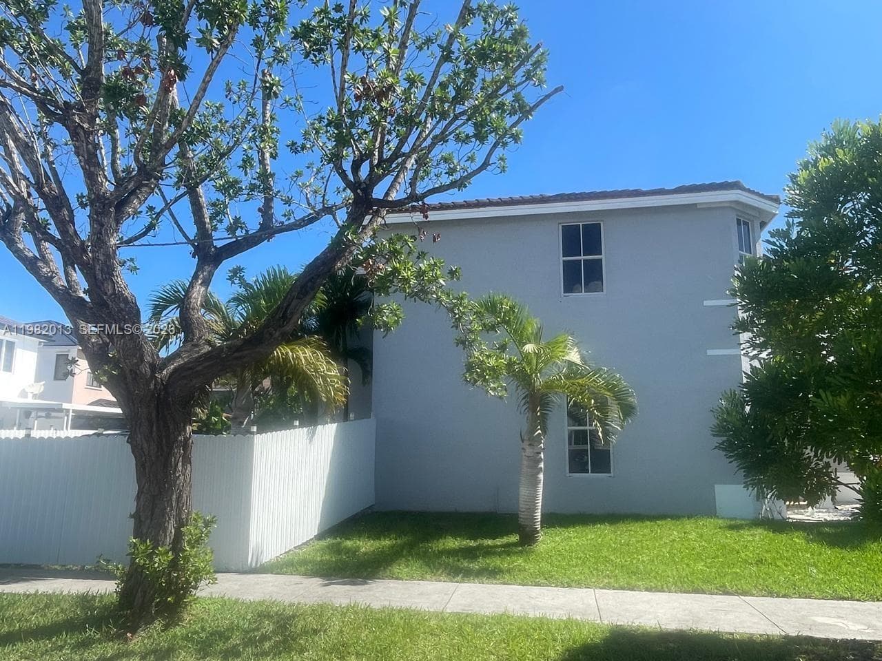 11047 SW 243rd Ln photo 3
