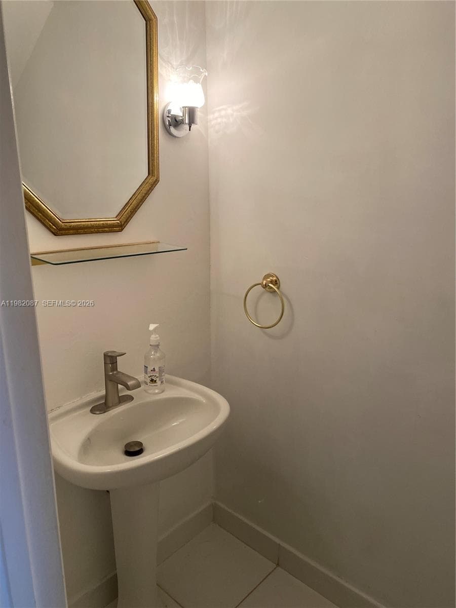 1951 Atlantic Shores Blvd #20 photo 7