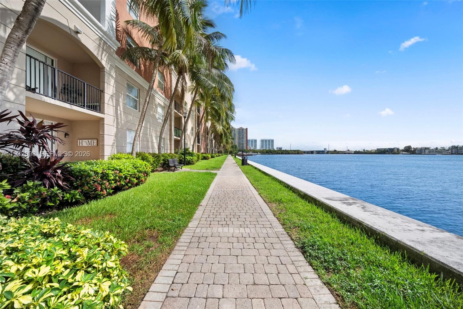 Porto Bellagio · #3312 in Sunny Isles Beach - Photo 7