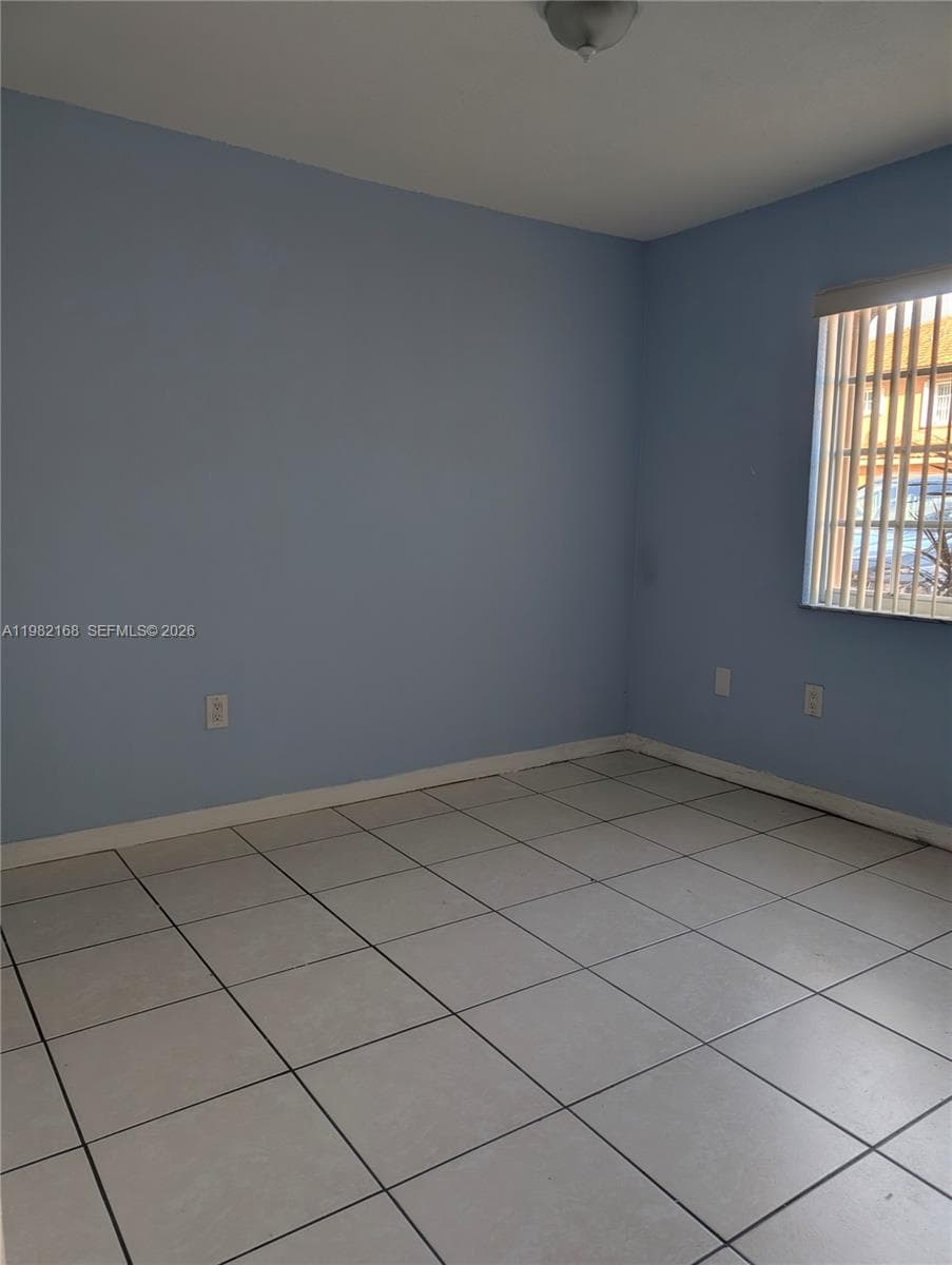WEST PALM VILLAS III · #109 in Hialeah - Photo 17