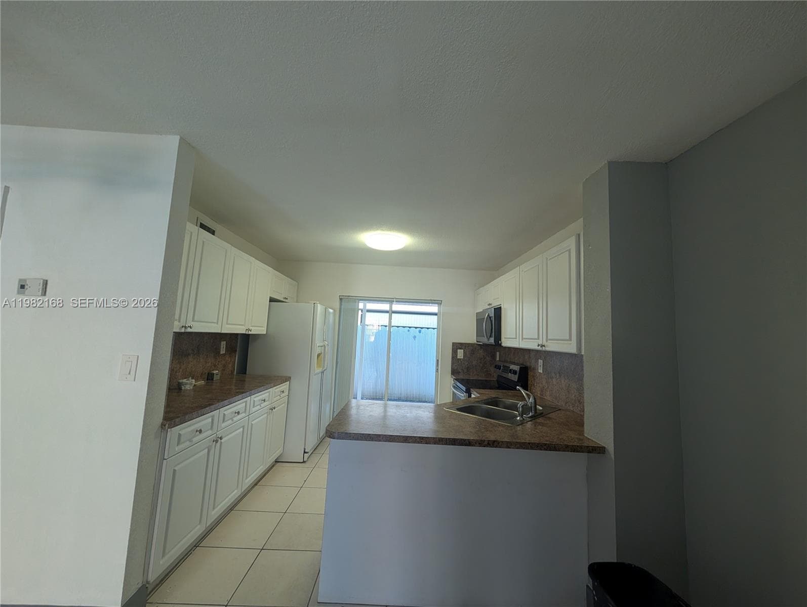 WEST PALM VILLAS III · #109 in Hialeah - Photo 8