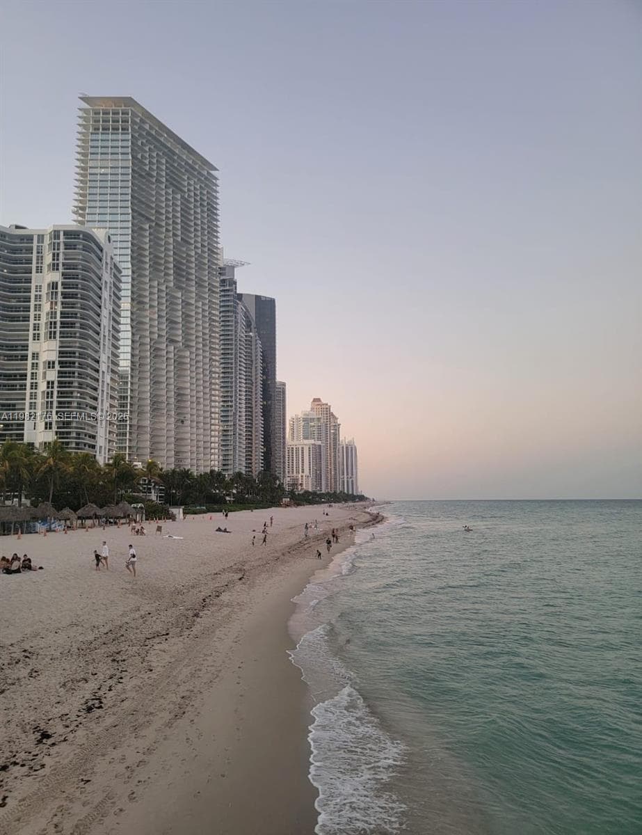 MARBELLA TOWER CONDO · #605 in Sunny Isles Beach - Photo 23