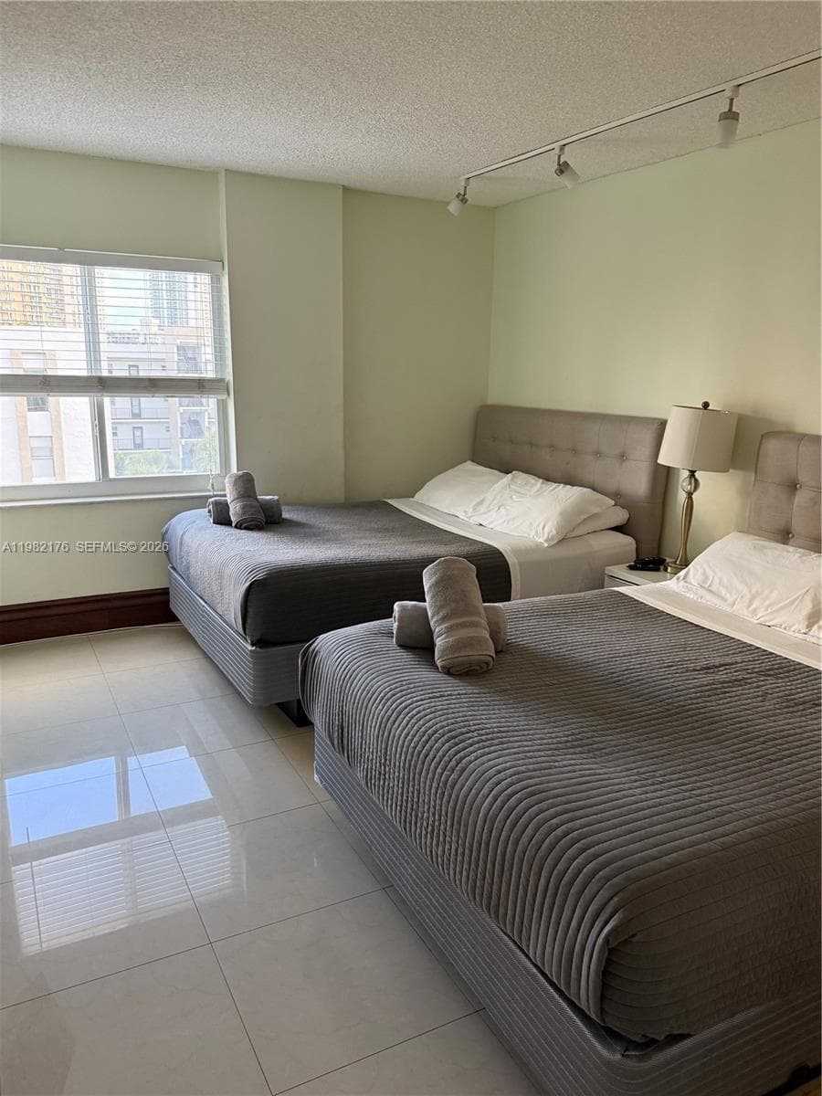 MARBELLA TOWER CONDO · #605 in Sunny Isles Beach - Photo 13