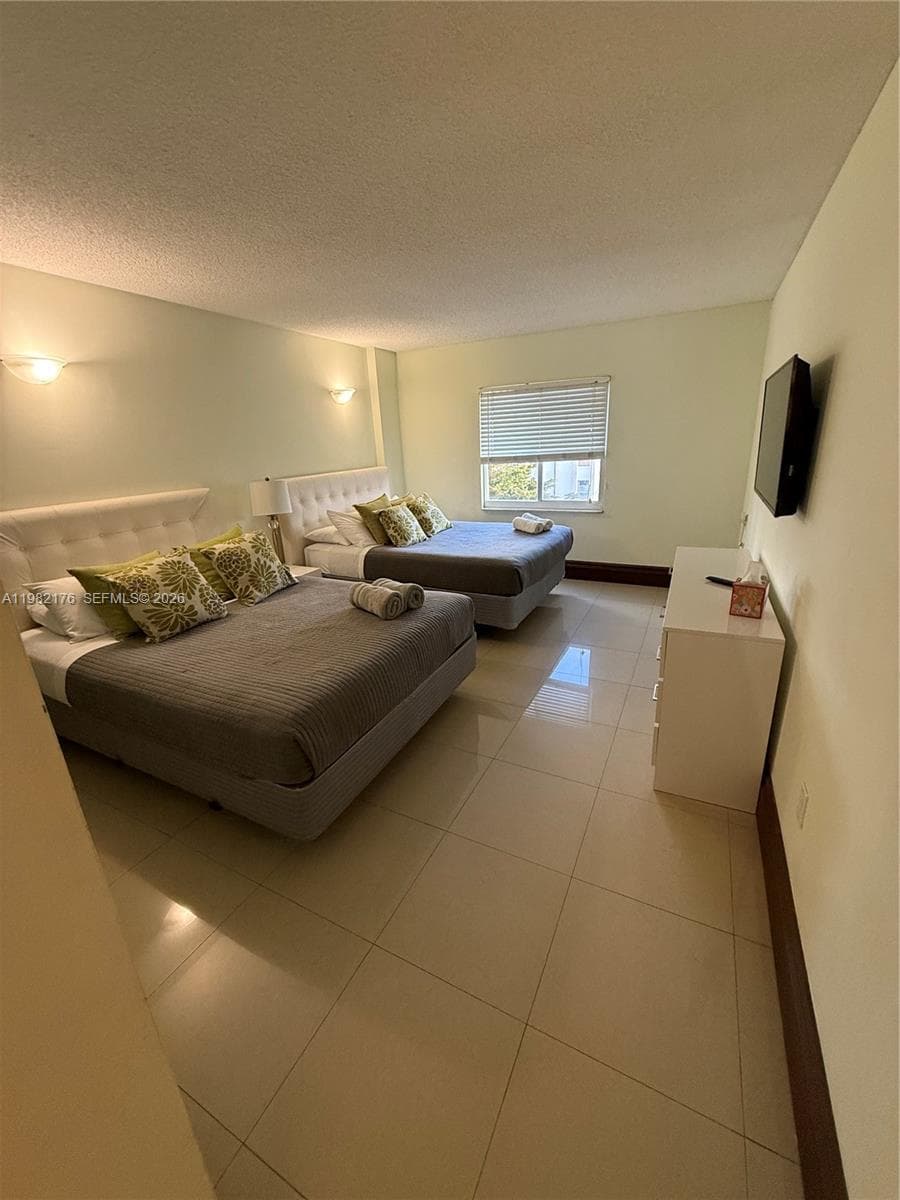 MARBELLA TOWER CONDO · #605 in Sunny Isles Beach - Photo 18