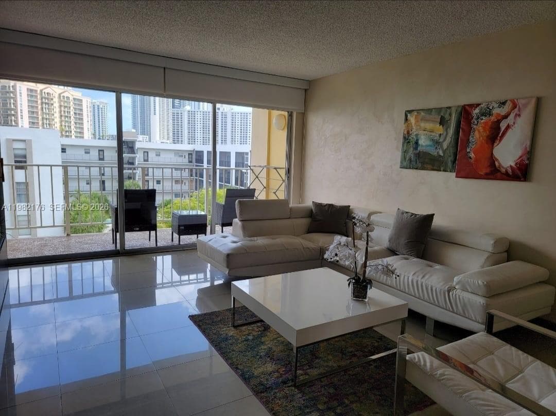 MARBELLA TOWER CONDO · #605 in Sunny Isles Beach - Photo 4