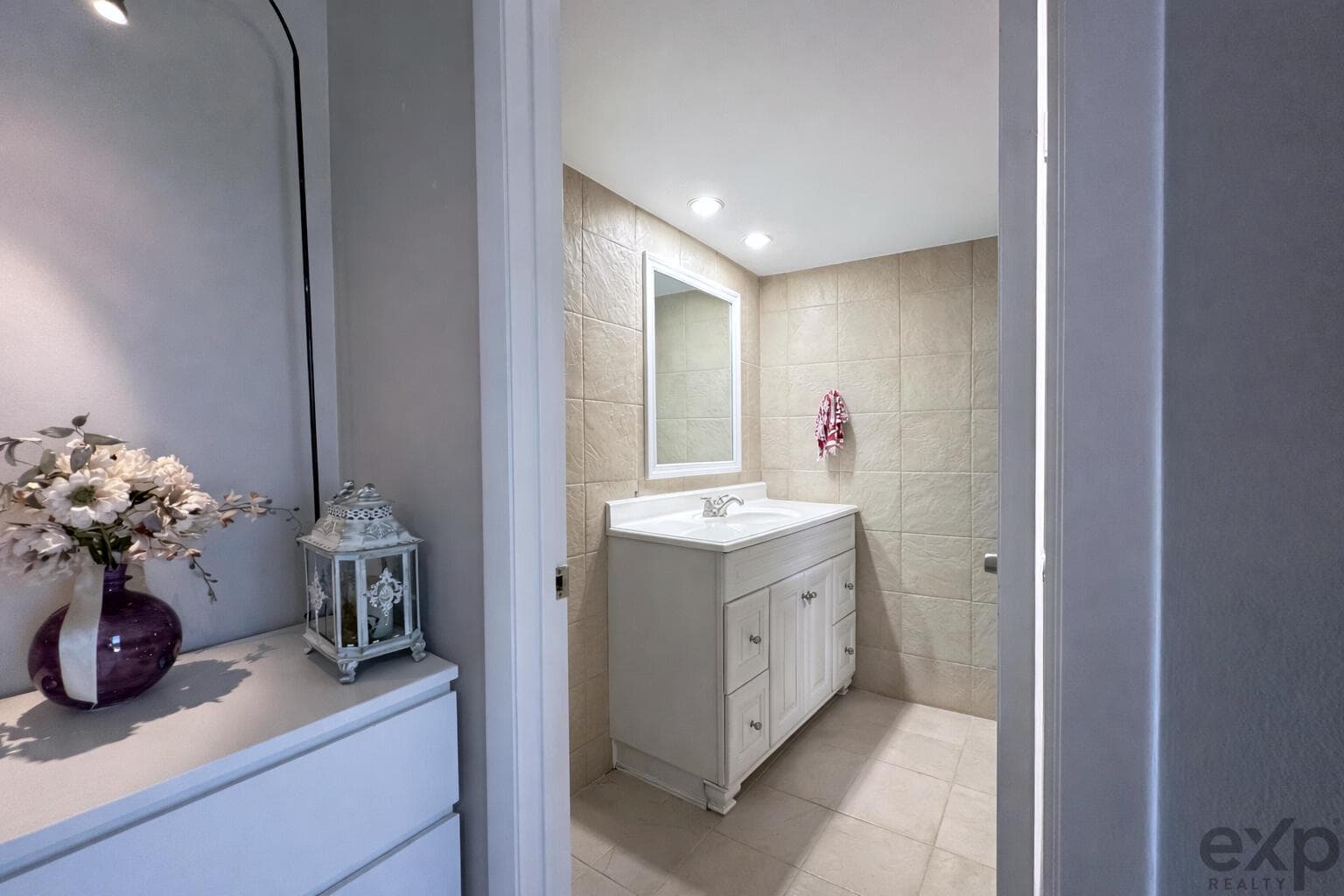 MasterBathroomMain