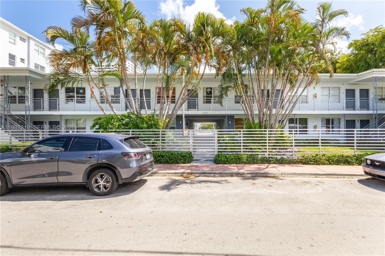 Helen Mar · #J in Miami Beach - Photo 16