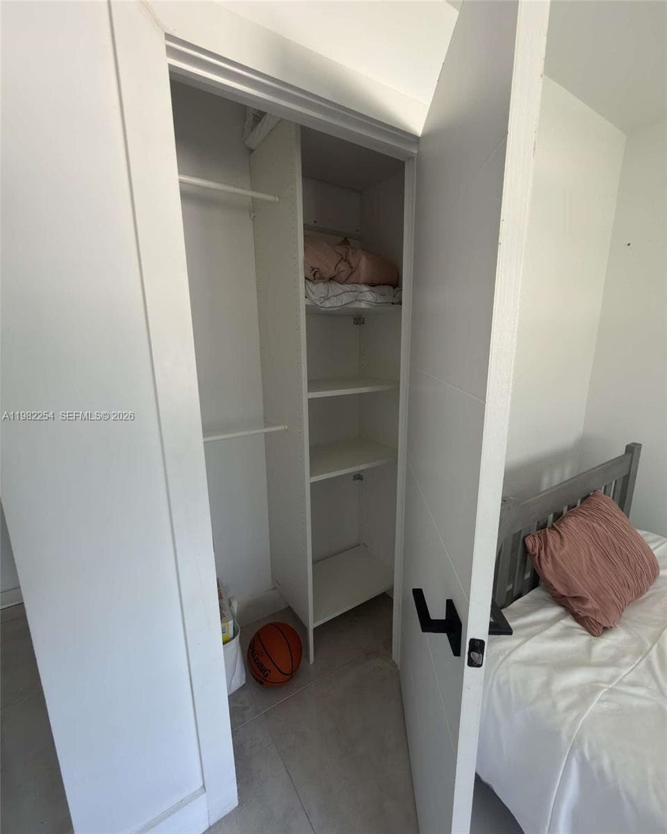 ADMIRALS PORT CONDO WEST · #212E in Aventura - Photo 17